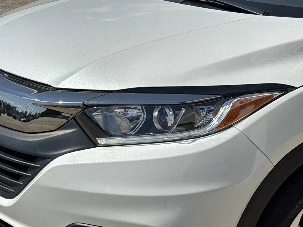 Used 2021 White Honda LX image 5
