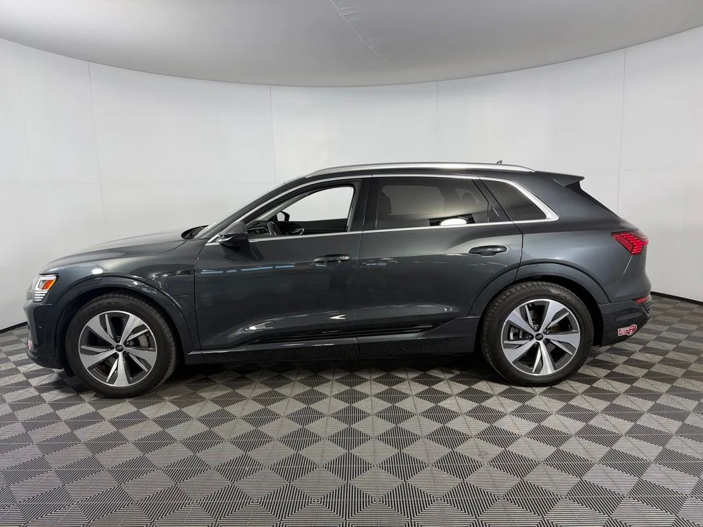 Used 2024 Gray Audi Premium Plus image 9