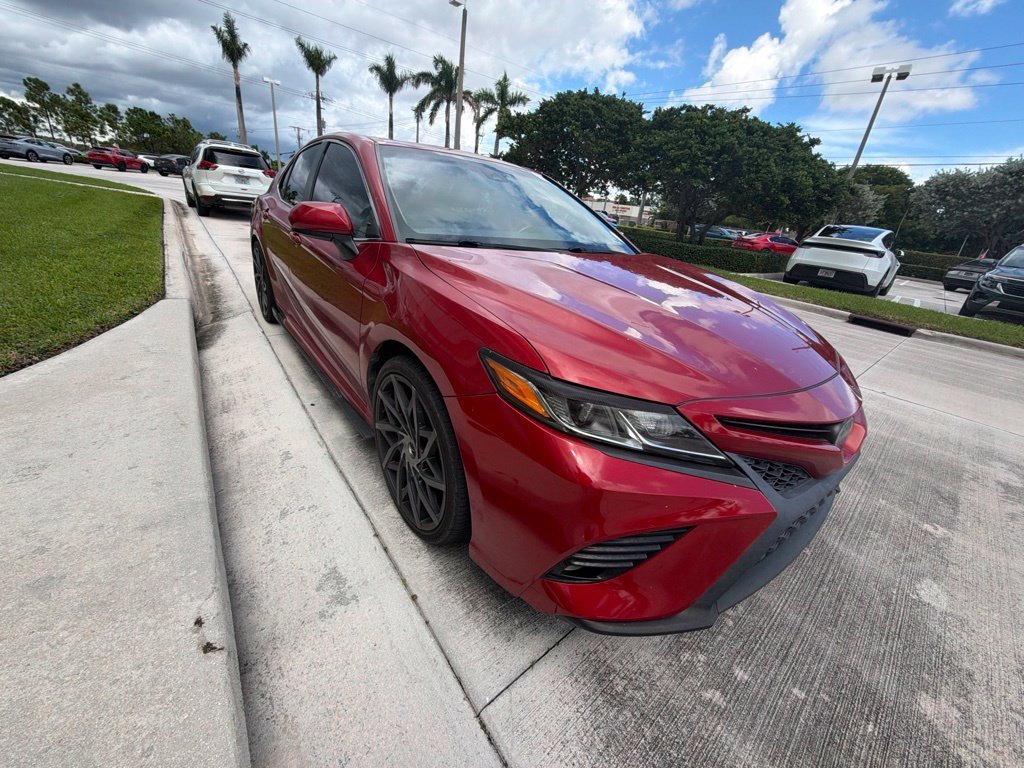 Used 2020 Red Toyota  image 6