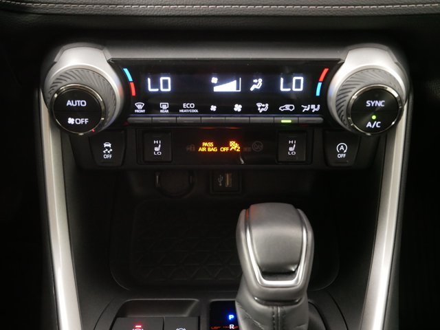 Certified Used 2025 Magnetic Gray Metallic Toyota XLE Premium w/ Weather Pkg image 22