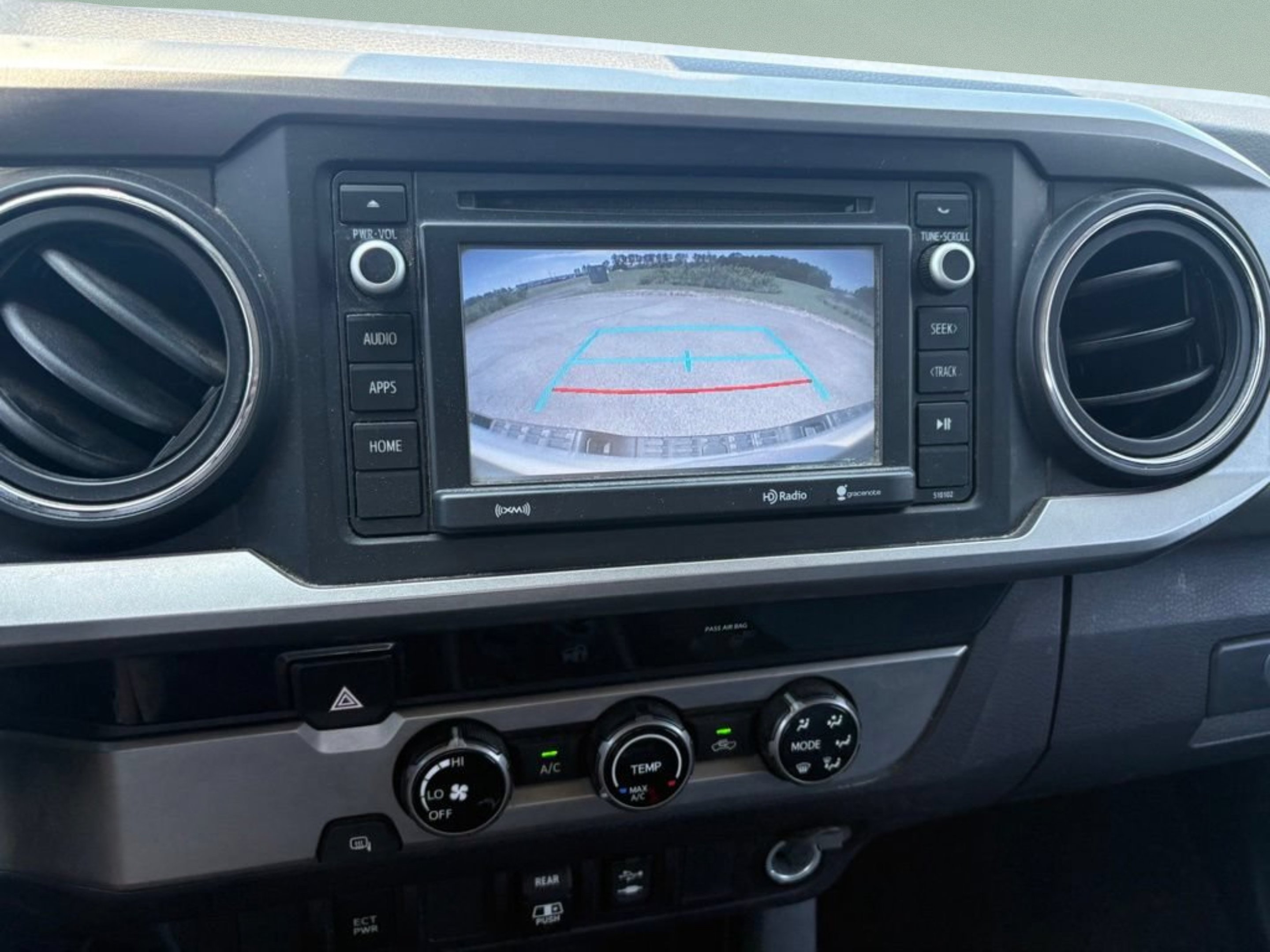 Used 2018 Super White Toyota SR5 image 17