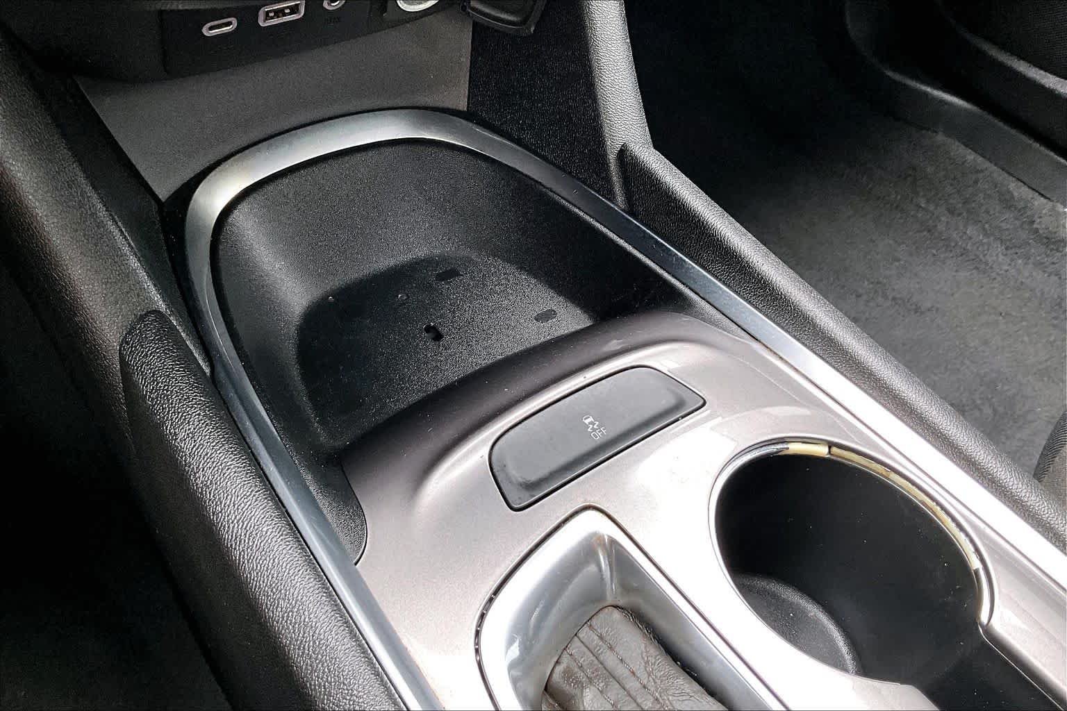 Used 2020 Mosaic Black Metallic Chevrolet LT image 31