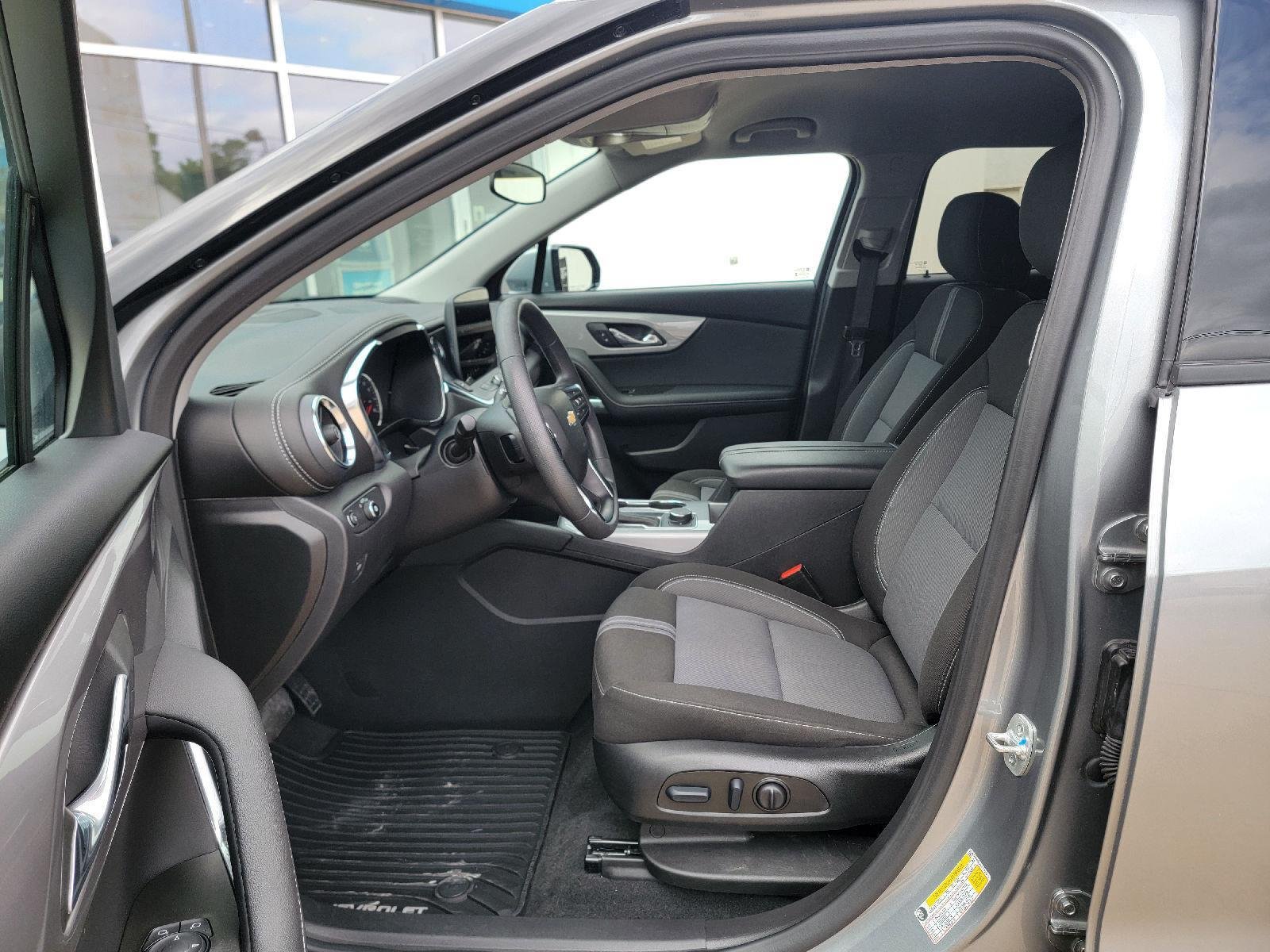 2025 Chevrolet Blazer 2LT - Photo 12