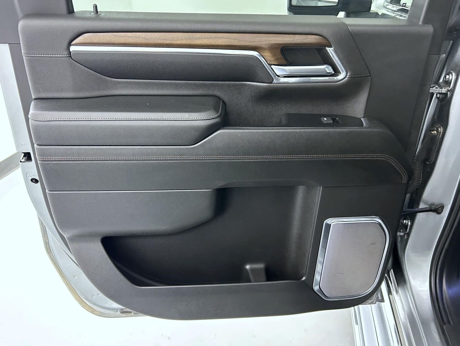 Used 2024 Gray Chevrolet High Country image 20