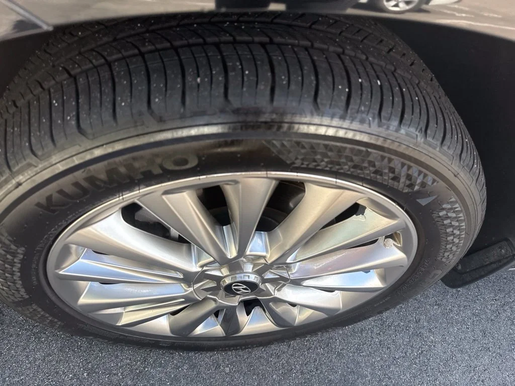 Used 2020 Black Hyundai Limited image 11