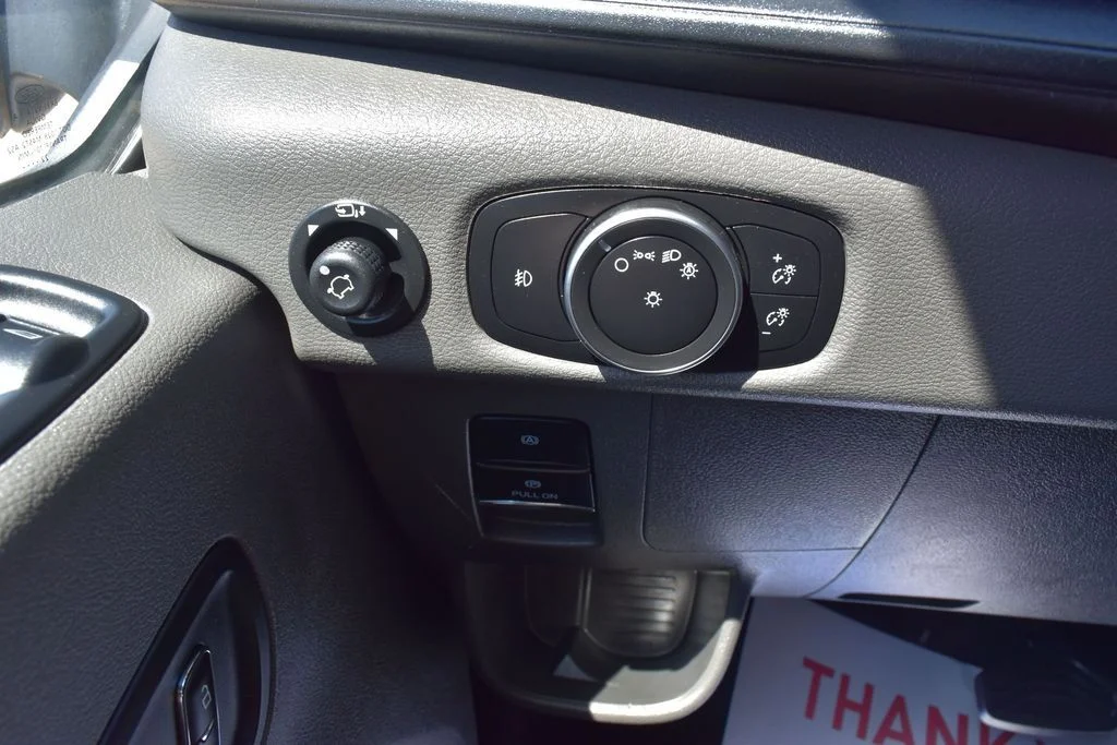 Used 2023 Oxford White Ford XLT image 10