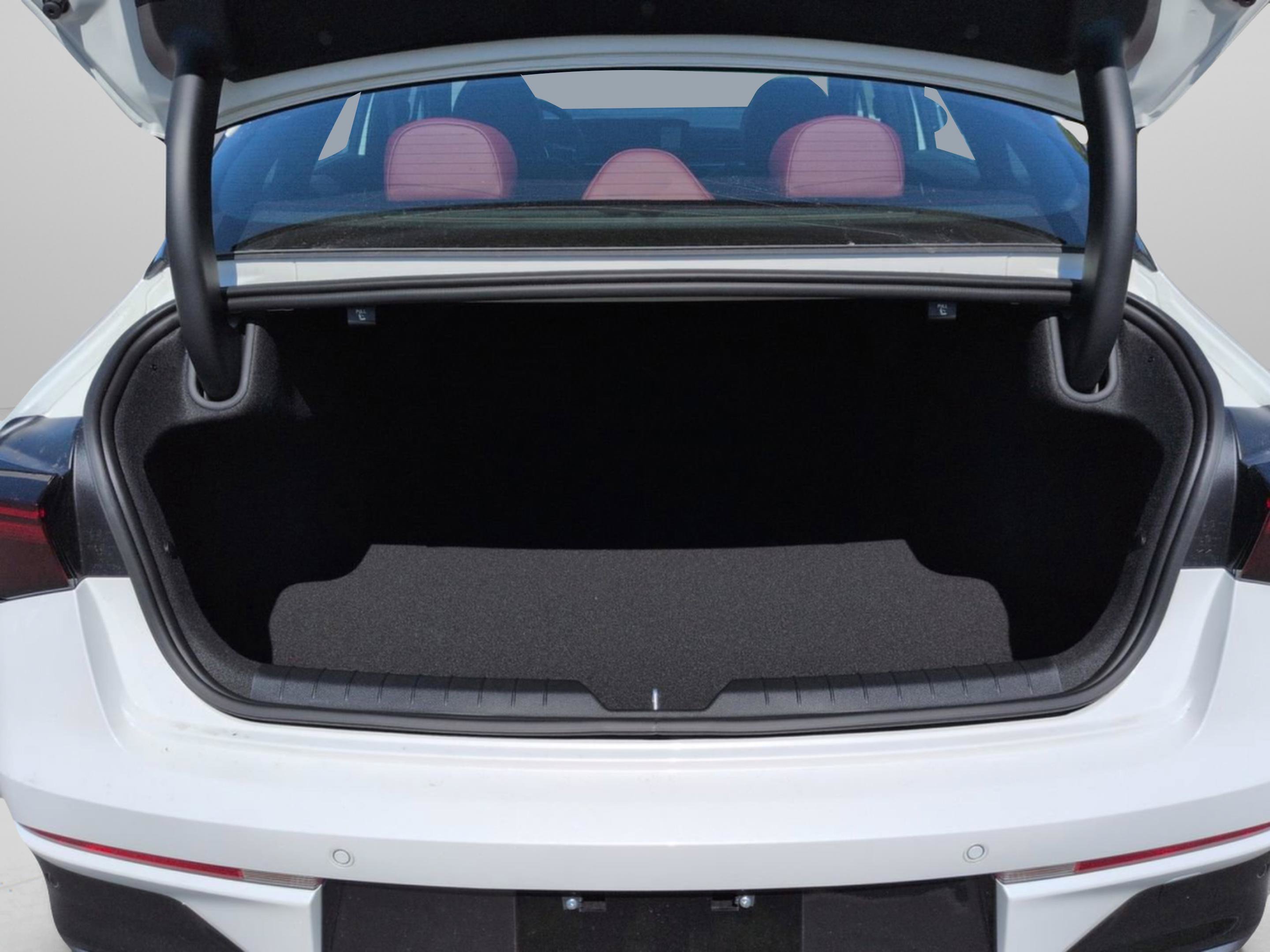 New 2026 Snow White Pearl Kia GT-Line FWD image 10