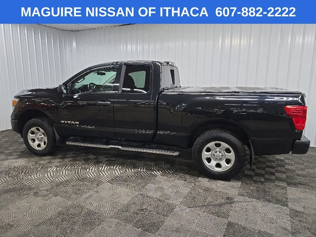 Used 2018 Black Nissan S image 4