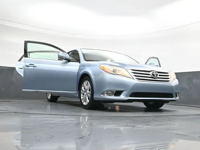 Used 2011 Blue Toyota Limited image 44