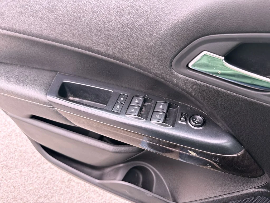 Used 2017 Gray GMC SLE1 image 11