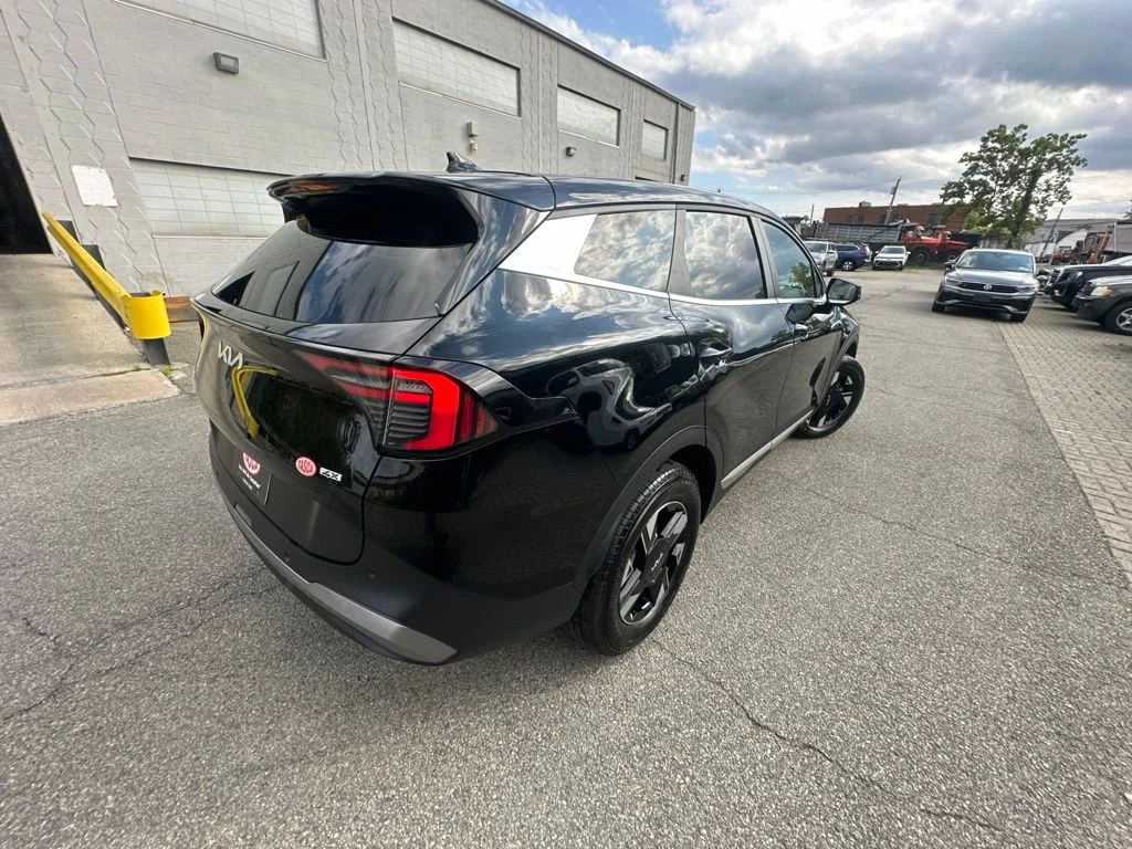 Used 2026 Black Kia LX image 6