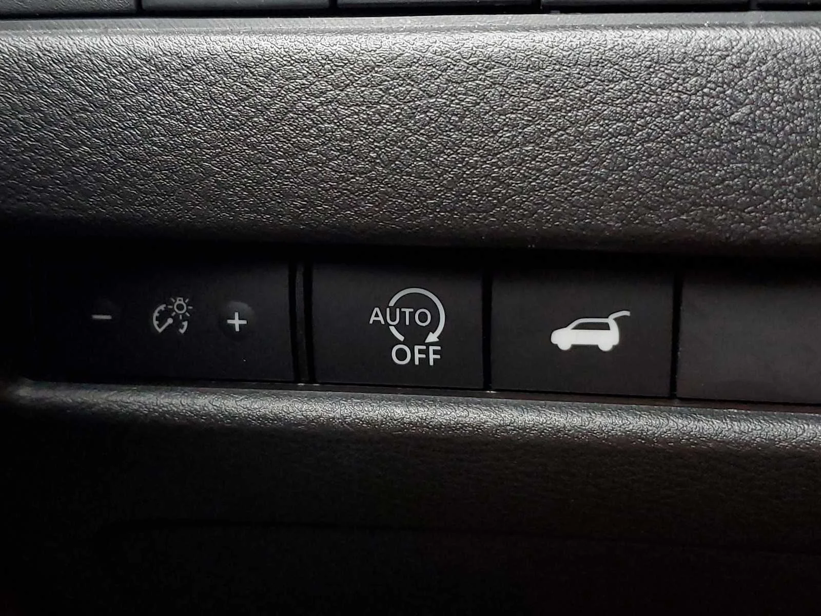 Used 2025 Deep Ocean Blue Pearl Nissan SV image 30