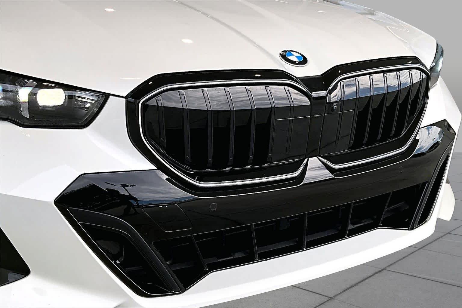 Certified Used 2025 Mineral White Metallic BMW 530i image 29