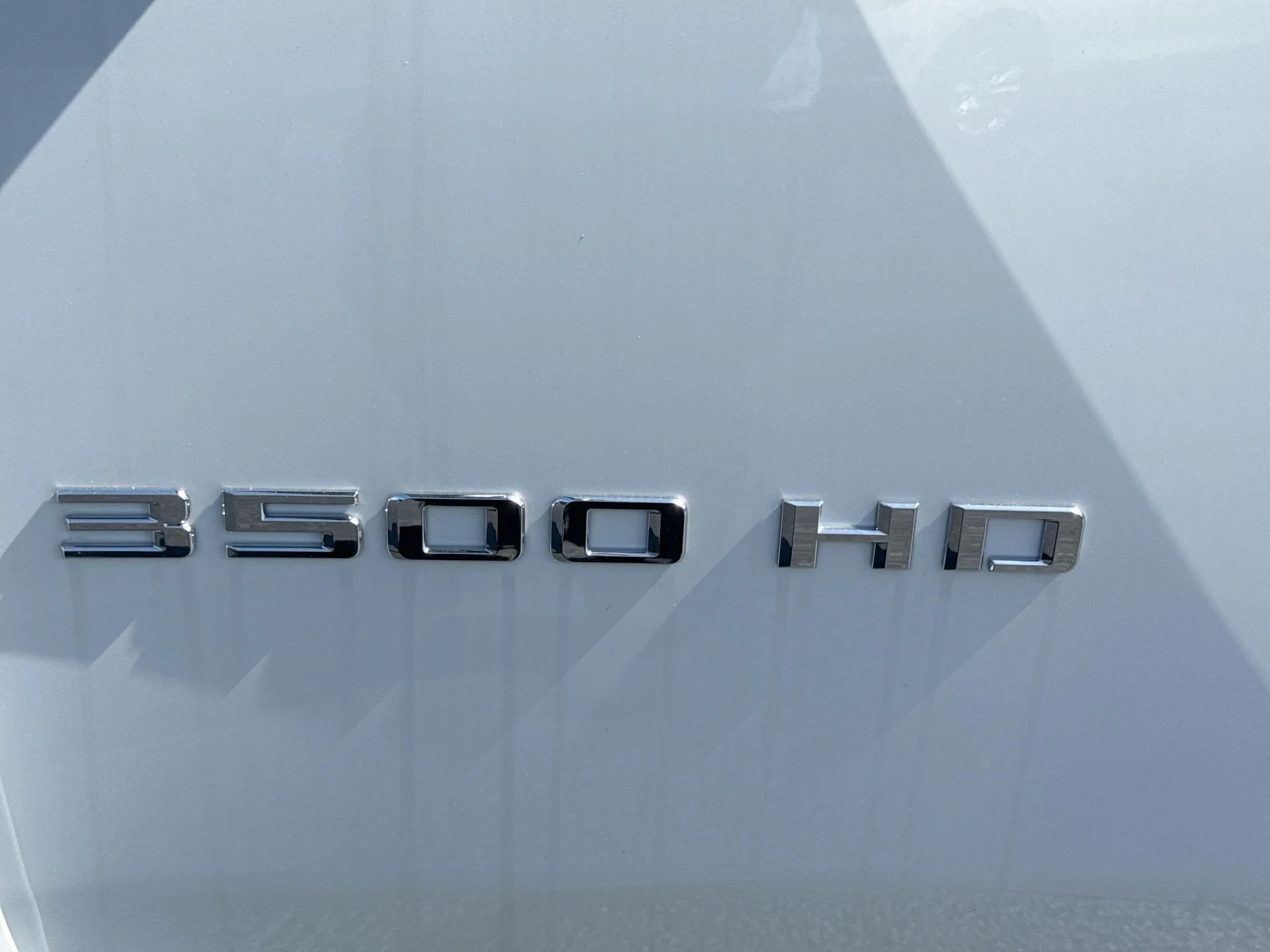 New 2026 Summit White Chevrolet WT image 35