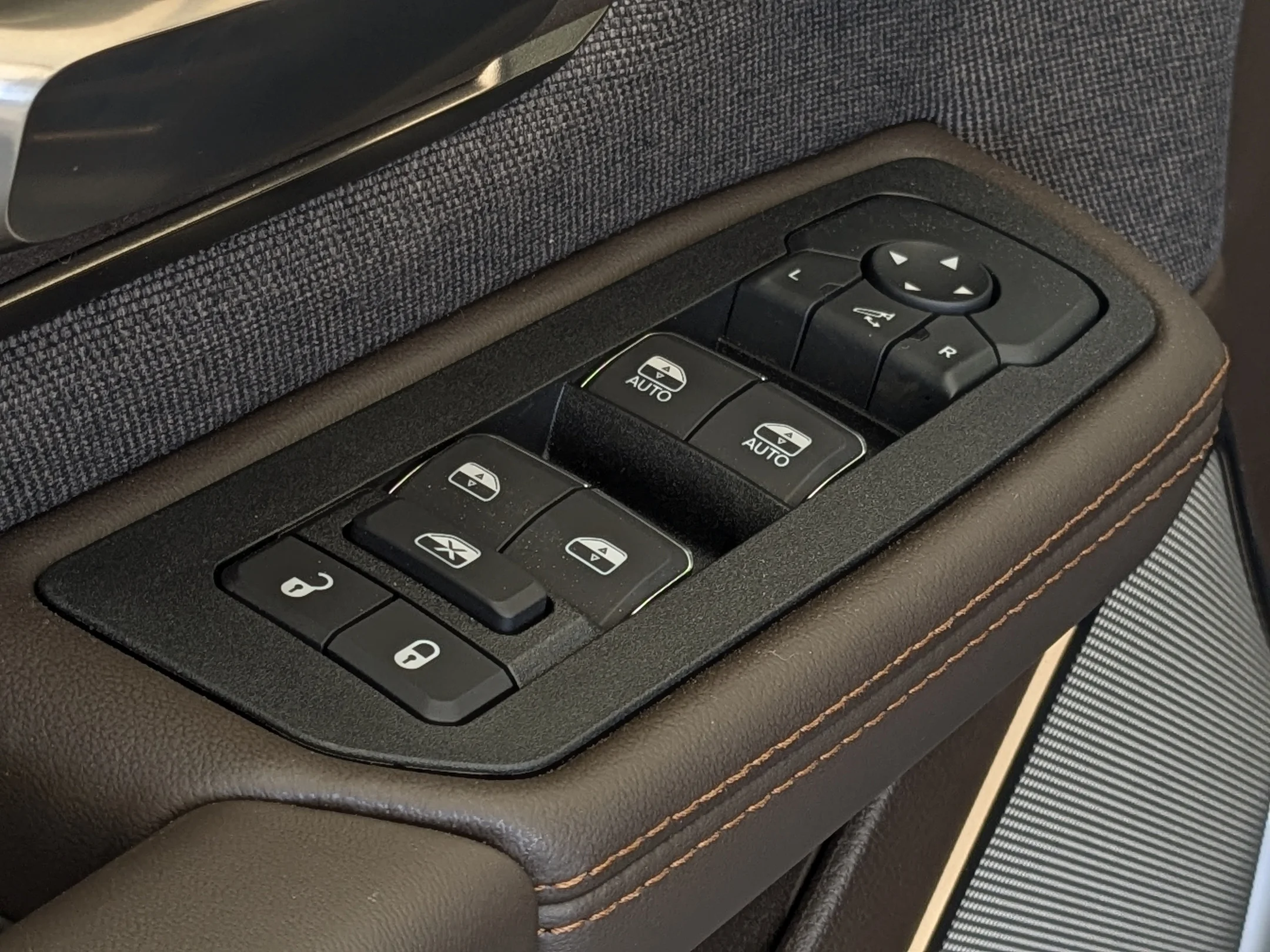 New 2026 White RAM Limited Longhorn - - Longhorn Leather - Body-Colour Bumper Grp - Heated Seats & More! image 12