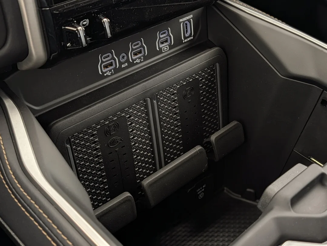 New 2026 White RAM Tungsten - - 3.0L Hurricane HO T-Turbo - Prem Lthr Bucket Seats - E-Locker Axle & More! image 22