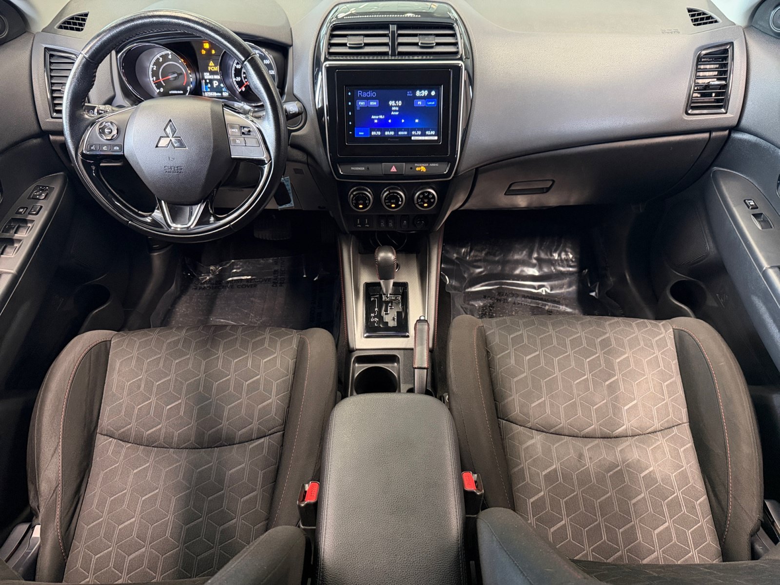 Used 2021 Octane Blue Metallic Mitsubishi 2.0 LE image 3