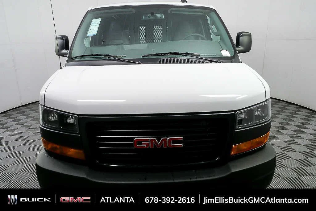 New 2025 Summit White GMC Work Van image 28