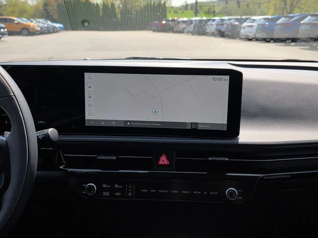 New 2026 Glacial White Pearl Kia Wind image 19