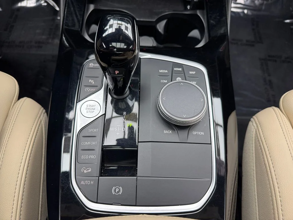 Used 2023 Black BMW xDrive30i image 21