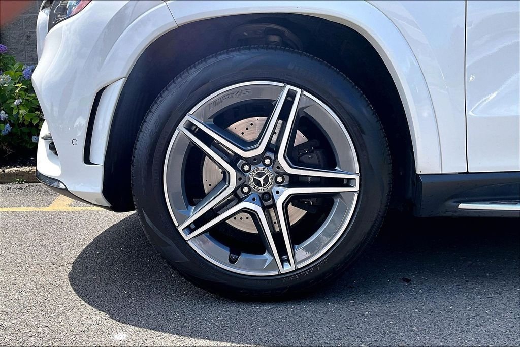 Certified Used 2023 White Mercedes-Benz GLS 450 image 8