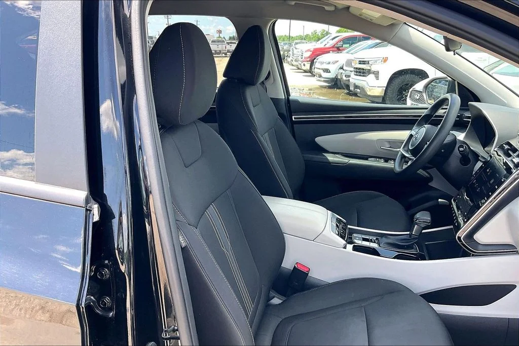 Used 2024 Black Hyundai SEL image 30