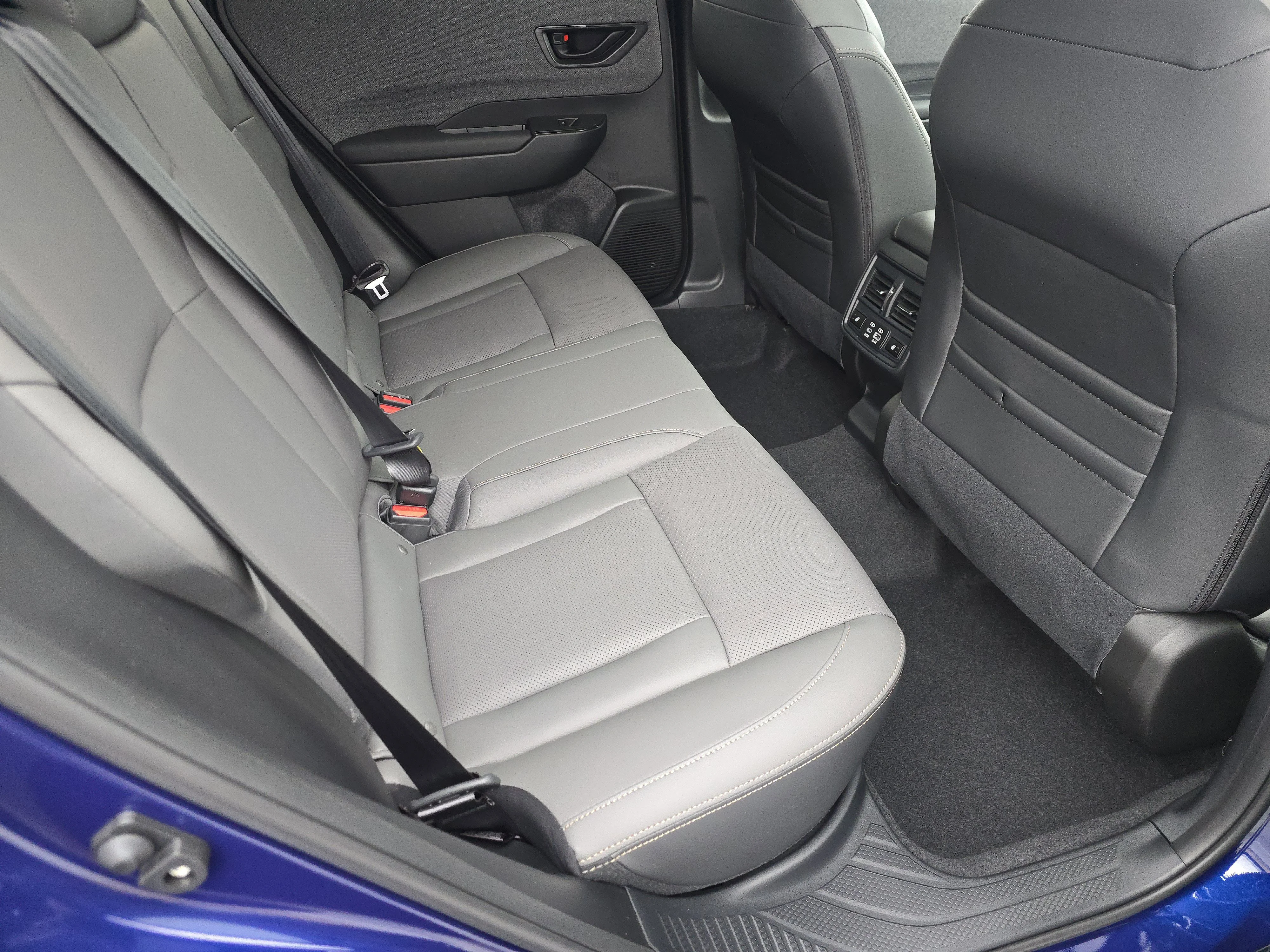 New 2026 Sapphire Blue Pearl Subaru Limited image 18