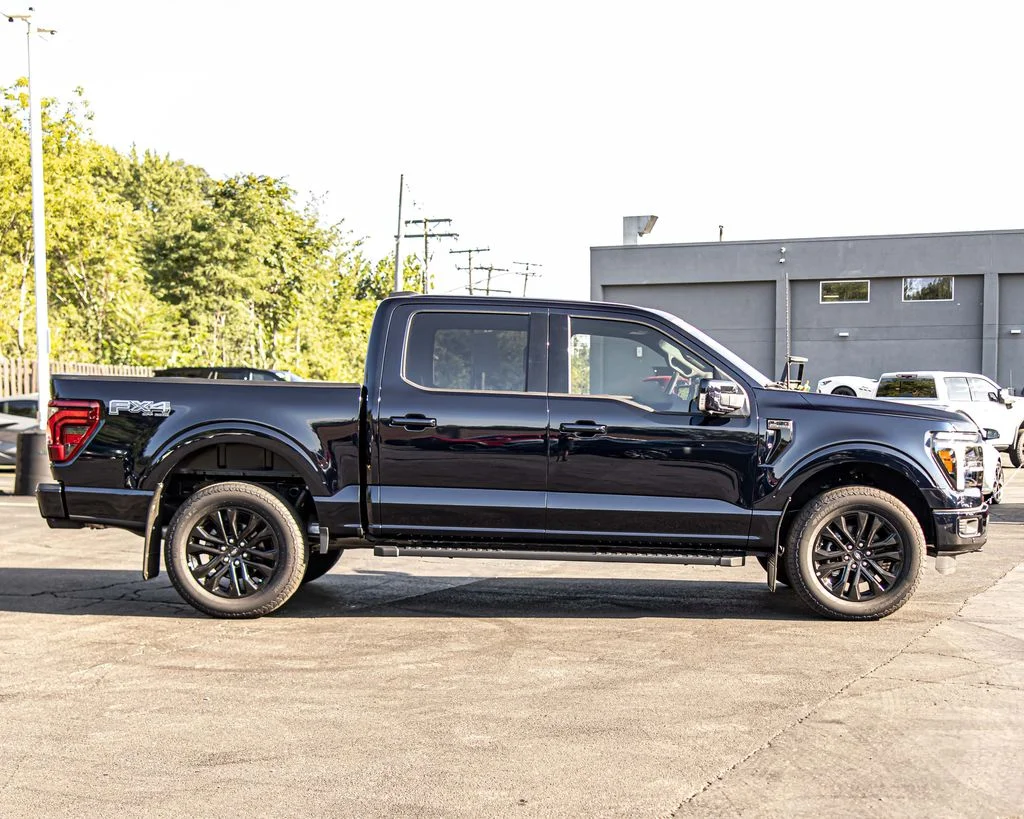 Used 2026 Blue Ford Lariat image 9