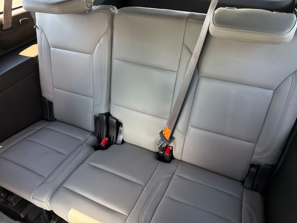Used 2024 Blue Chevrolet Z71 image 23