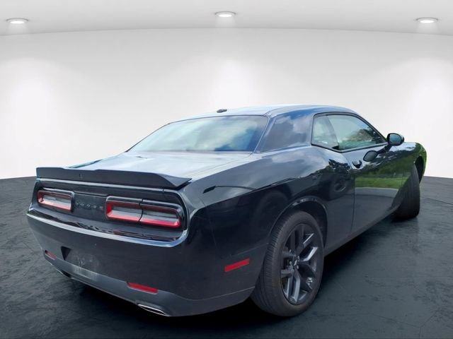 Used 2023 Black Dodge SXT image 10