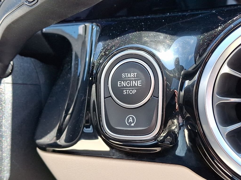 2025 Mercedes-Benz GLA GLA250 - Photo 23