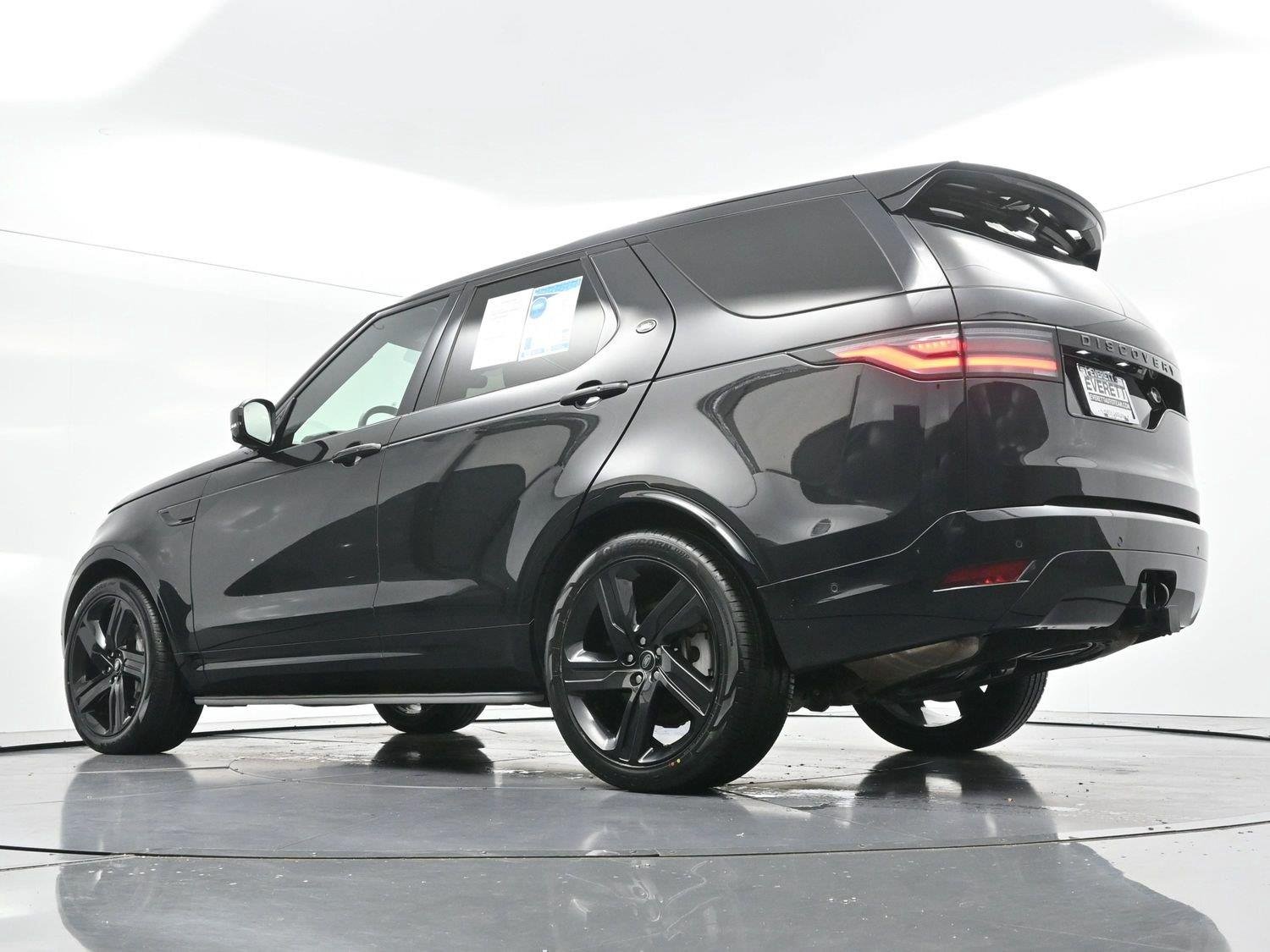 Used 2023 Black Land Rover S R-Dynamic image 57