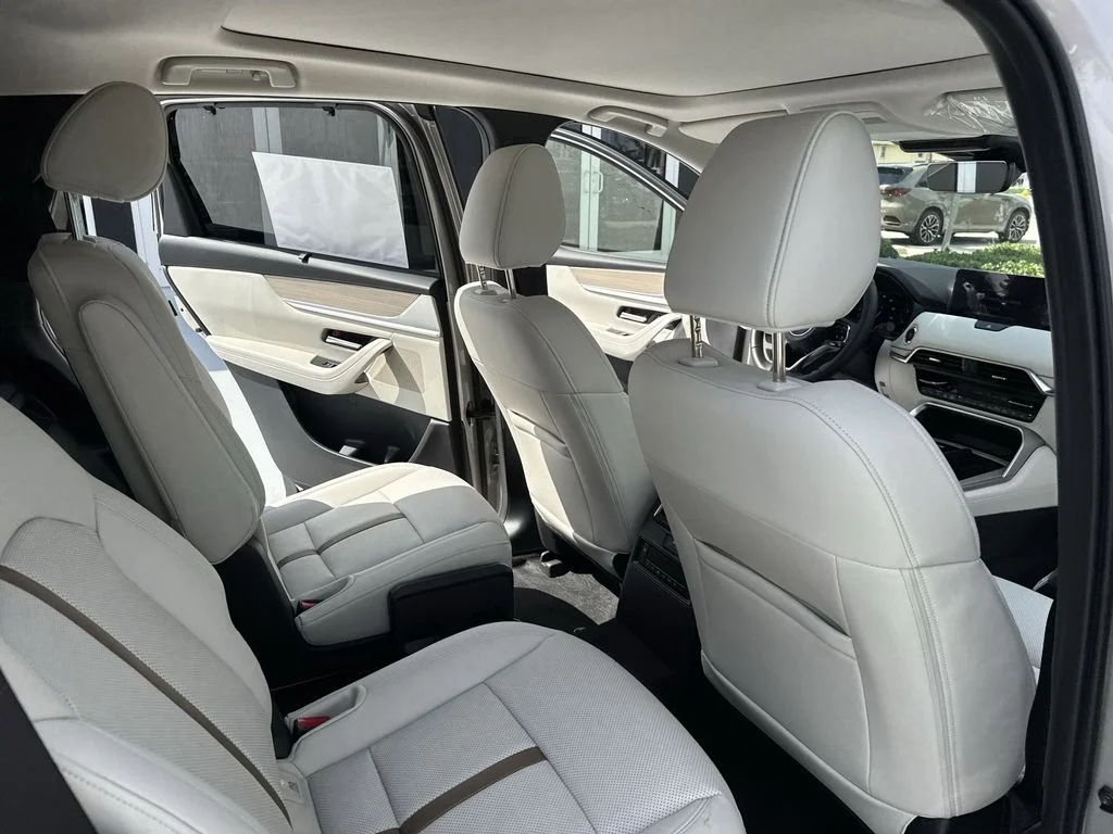 New 2026 Platinum Mazda 3.3 Turbo Premium Plus AWD image 33