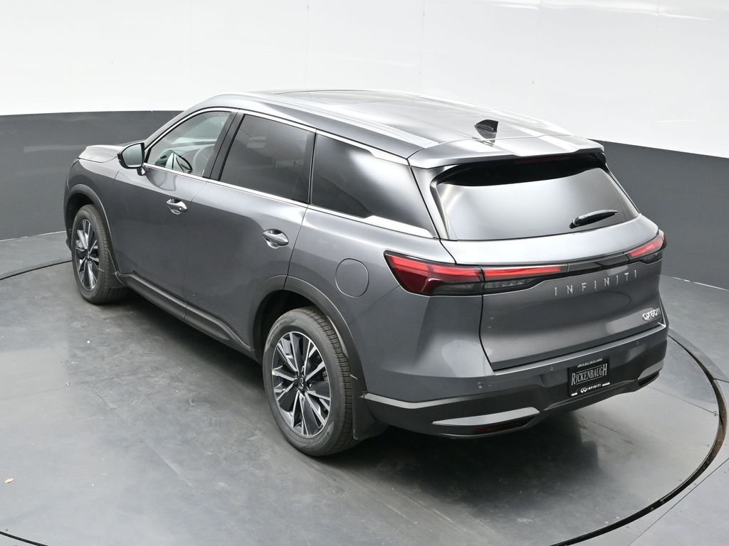 New 2027 GRAPHITE SHADOW INFINITI Luxe AWD image 40
