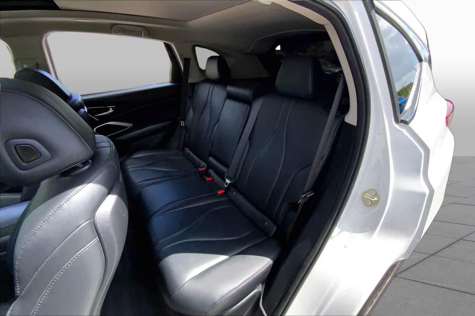 Used 2020 Platinum White Pearl Acura  image 20