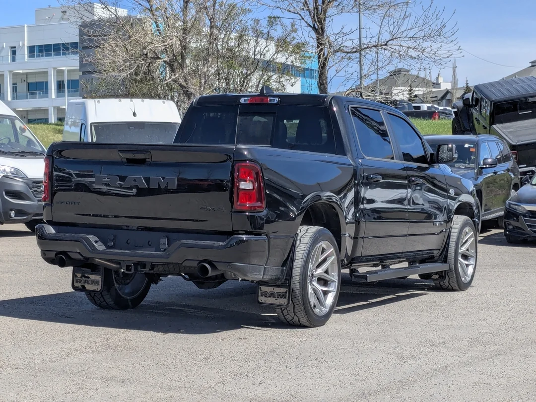 New 2026 Black RAM Sport - - 4x4 - HEMI V8 - Level 1 Equip - Sunroof & More! image 8