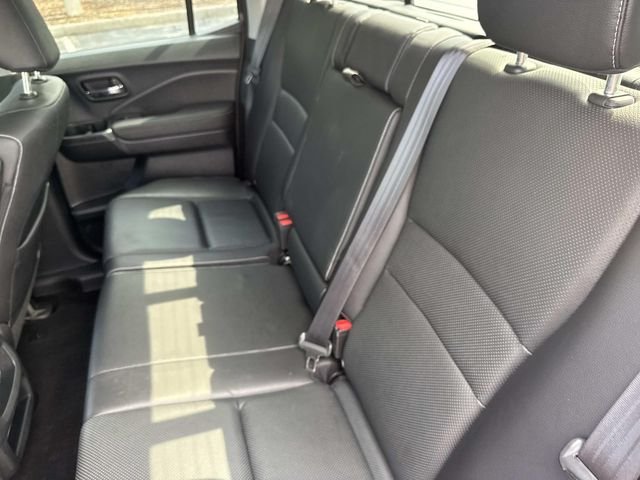 Certified Used 2022 Radiant Red Metallic II Honda AWD RTL image 14