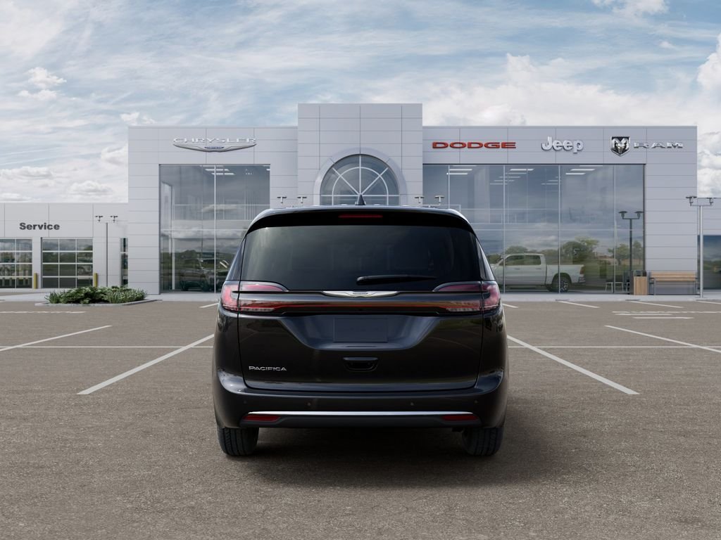 New 2026 Diamond Black Crystal Pearl-Coat Exterior Paint Chrysler Select image 7