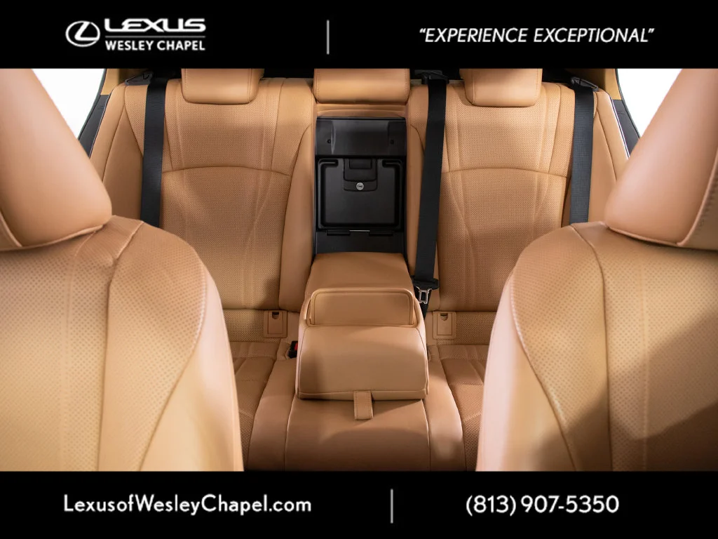 Used 2022 White Lexus 300h Ultra Luxury image 16
