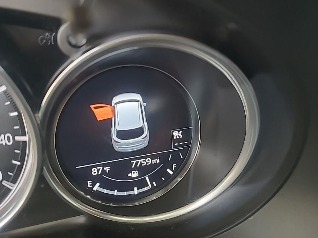 Certified Used 2025 White Mazda 2.5 S Preferred Package image 15