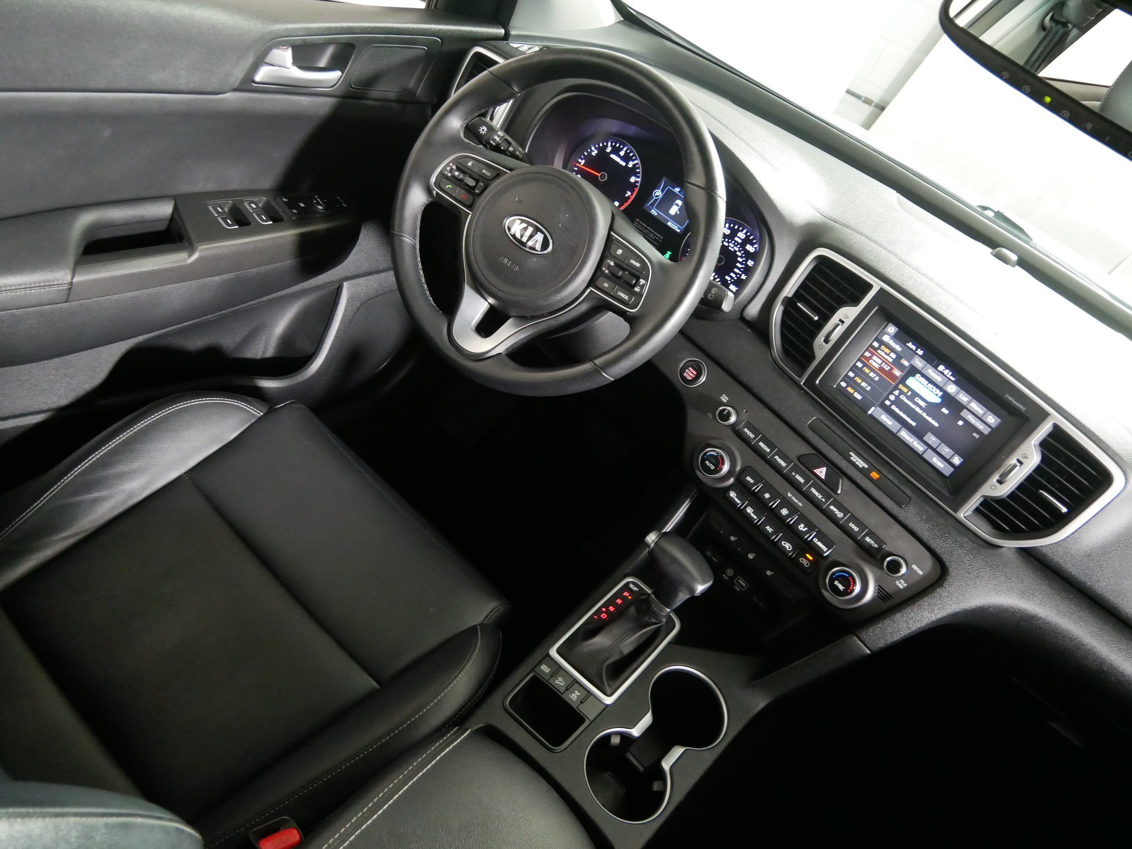 Used 2017 Sparkling Silver Kia EX image 9
