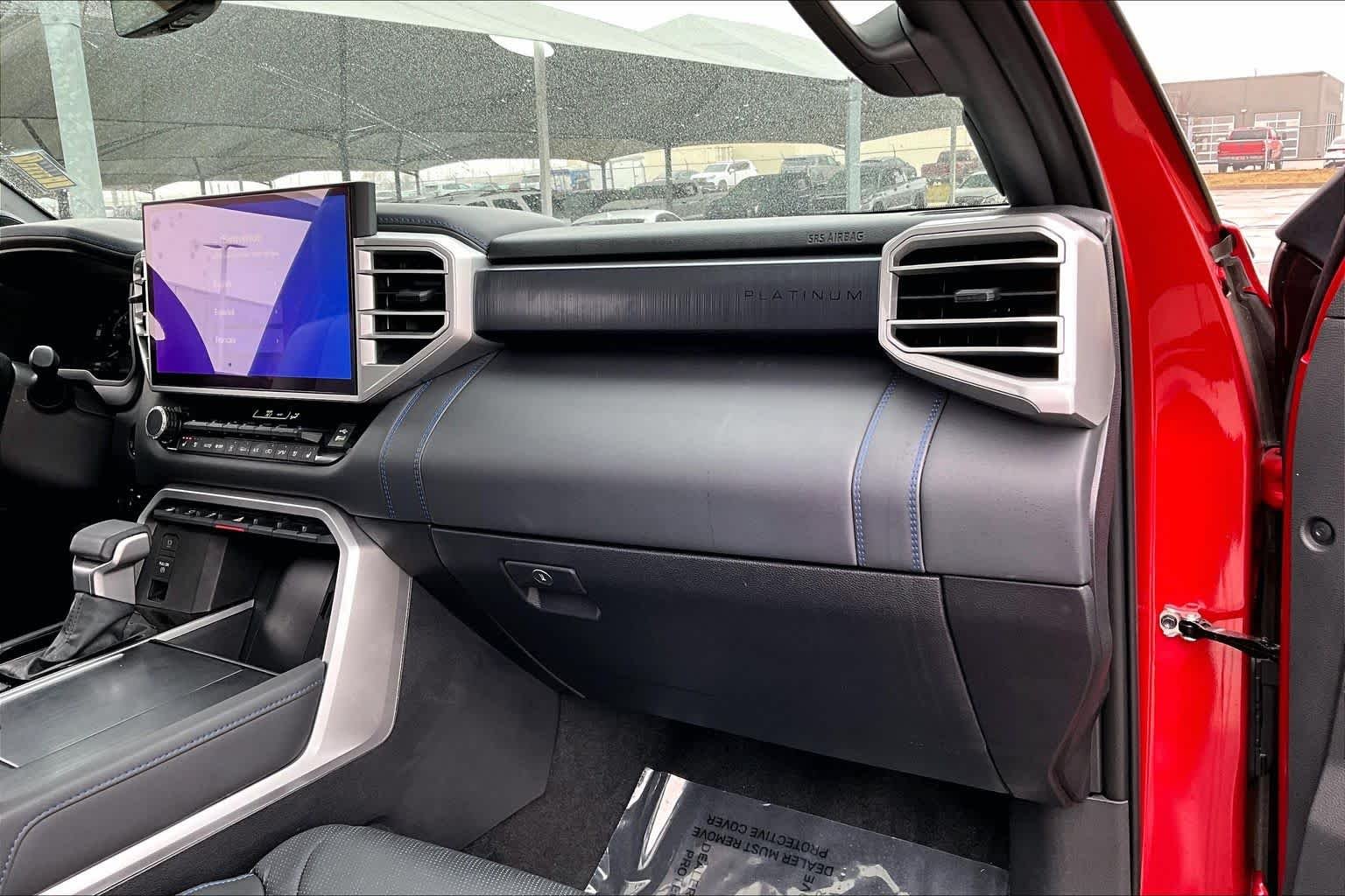 2025 Toyota Sequoia Platinum - Photo 18