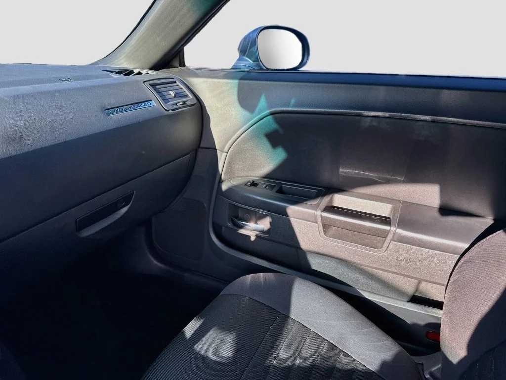 Used 2014 Silver Dodge SXT image 24