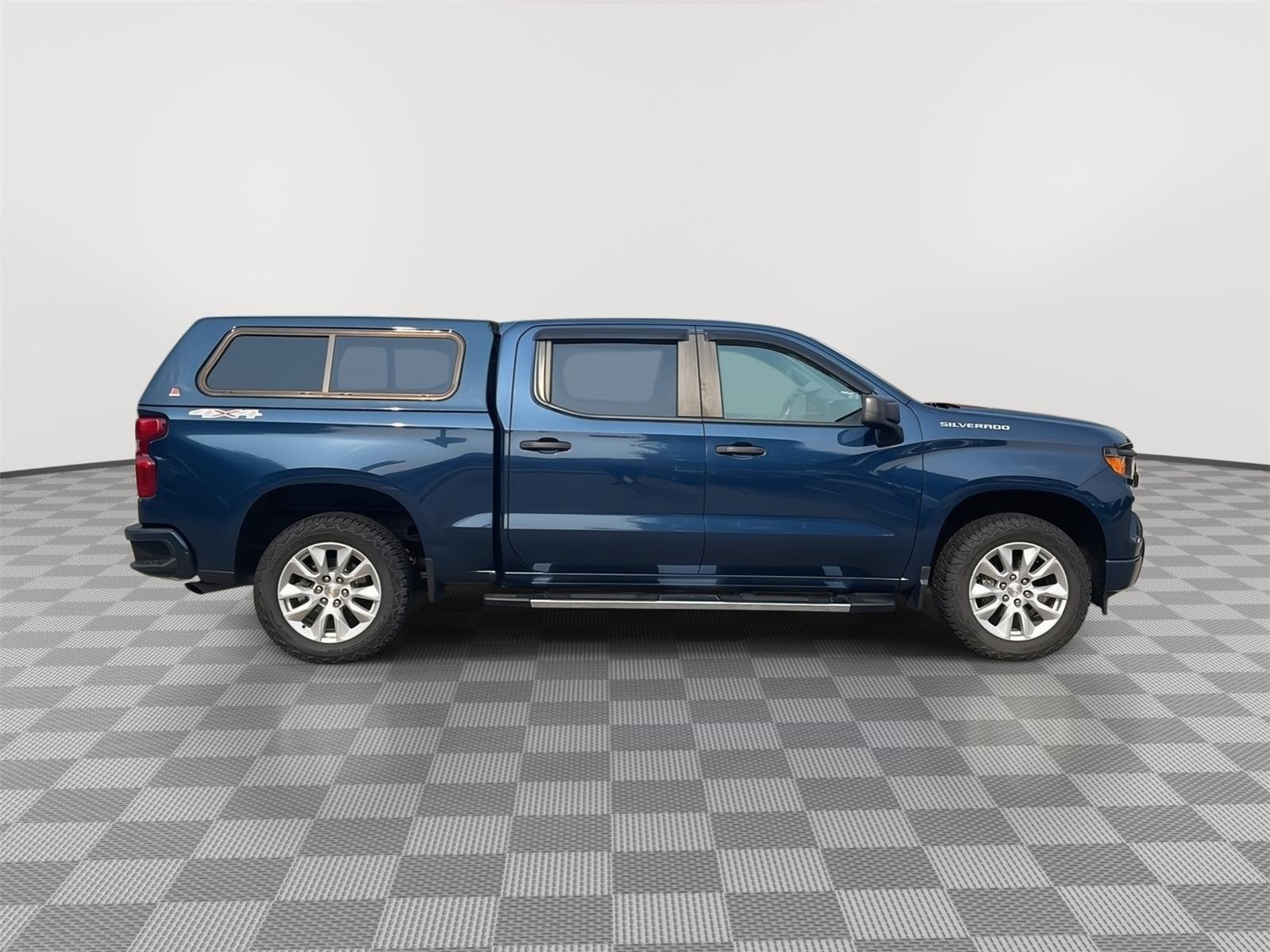 Used 2022 Northsky Blue Metallic Chevrolet Custom image 4