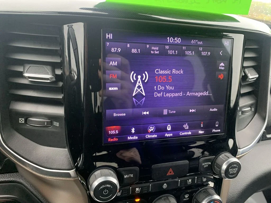 Used 2019 Blue Ram Laramie image 16