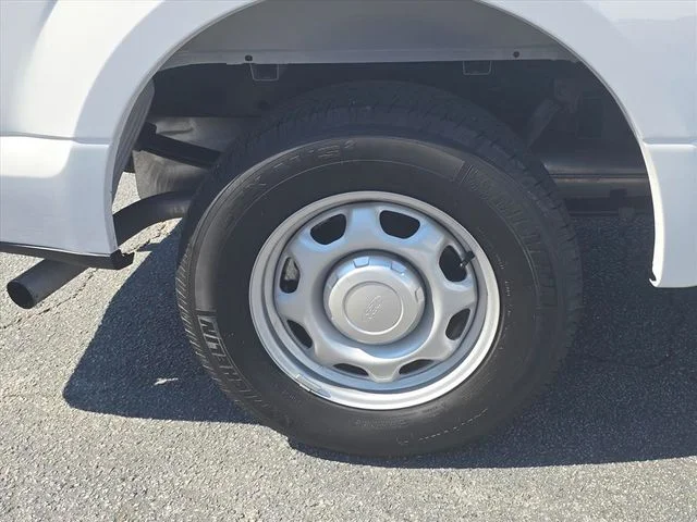 Used 2020 White Ford XL image 31