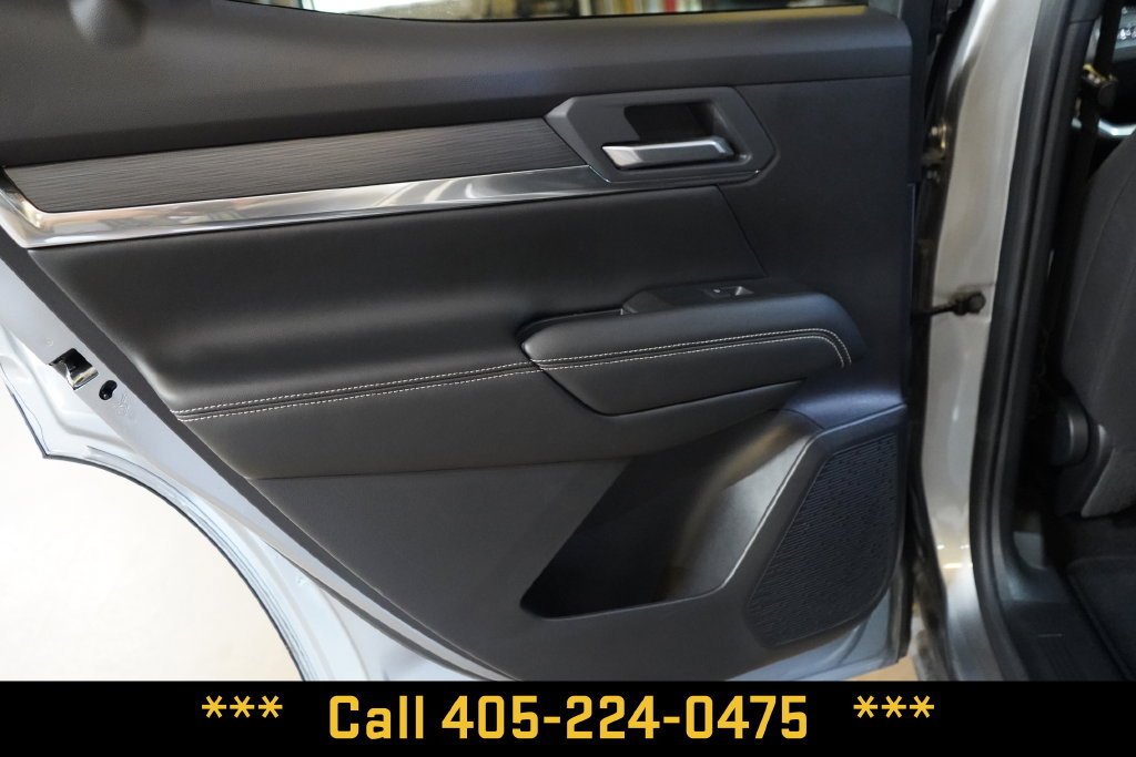 Used 2026 Sterling Metallic GMC Elevation image 27