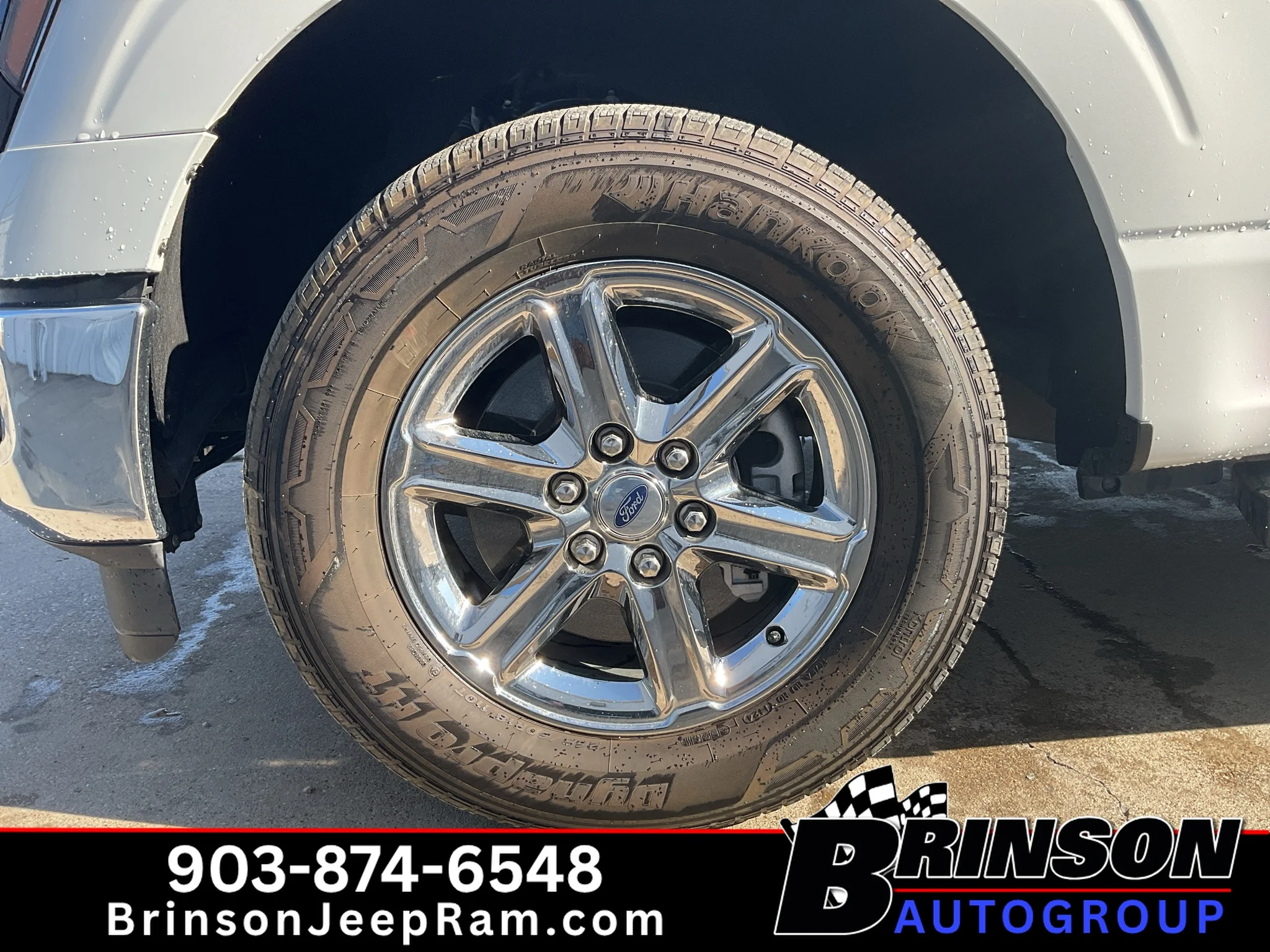Used 2024 Oxford White Ford XLT image 13