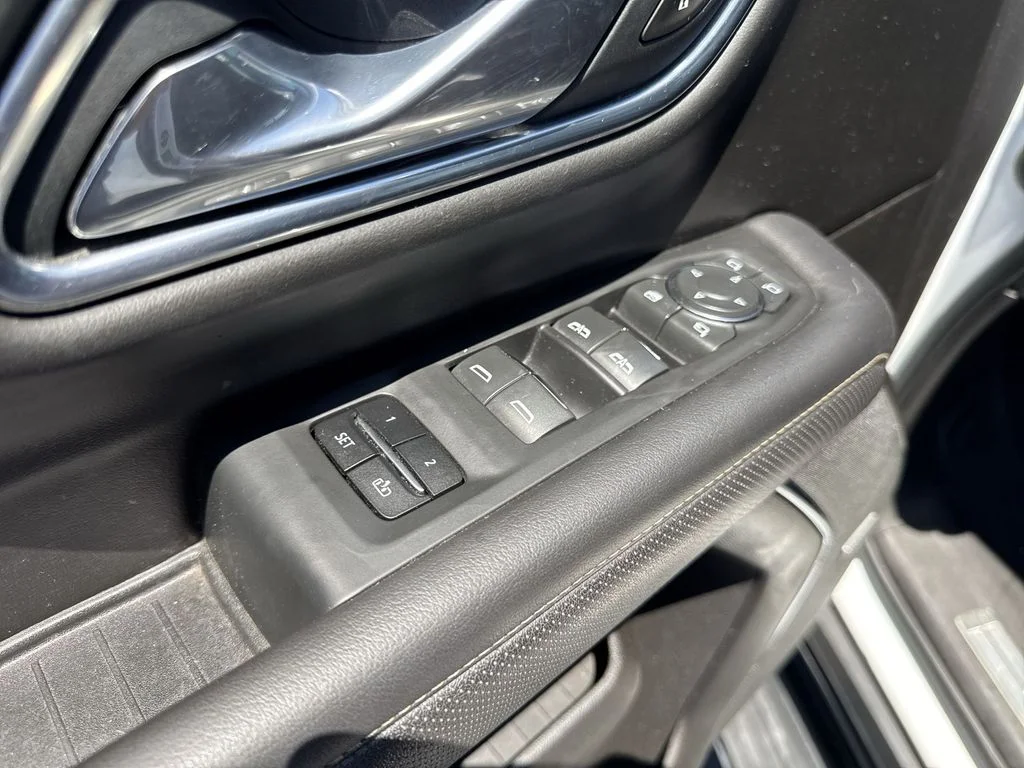 Used 2021 White Chevrolet Premier image 13