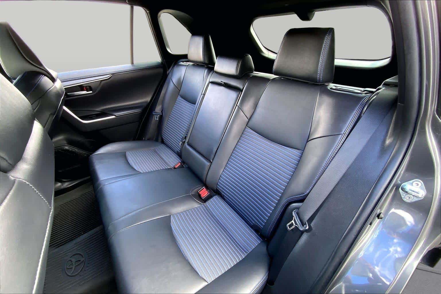 Used 2021 Magnetic Gray Metallic/Midnight Black Metallic Toyota Hybrid XSE image 21